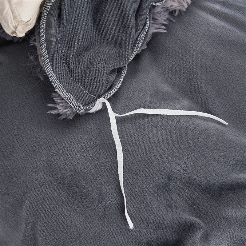 Teddy dekbed overtrek grijs met touwtjes voor bevestiging