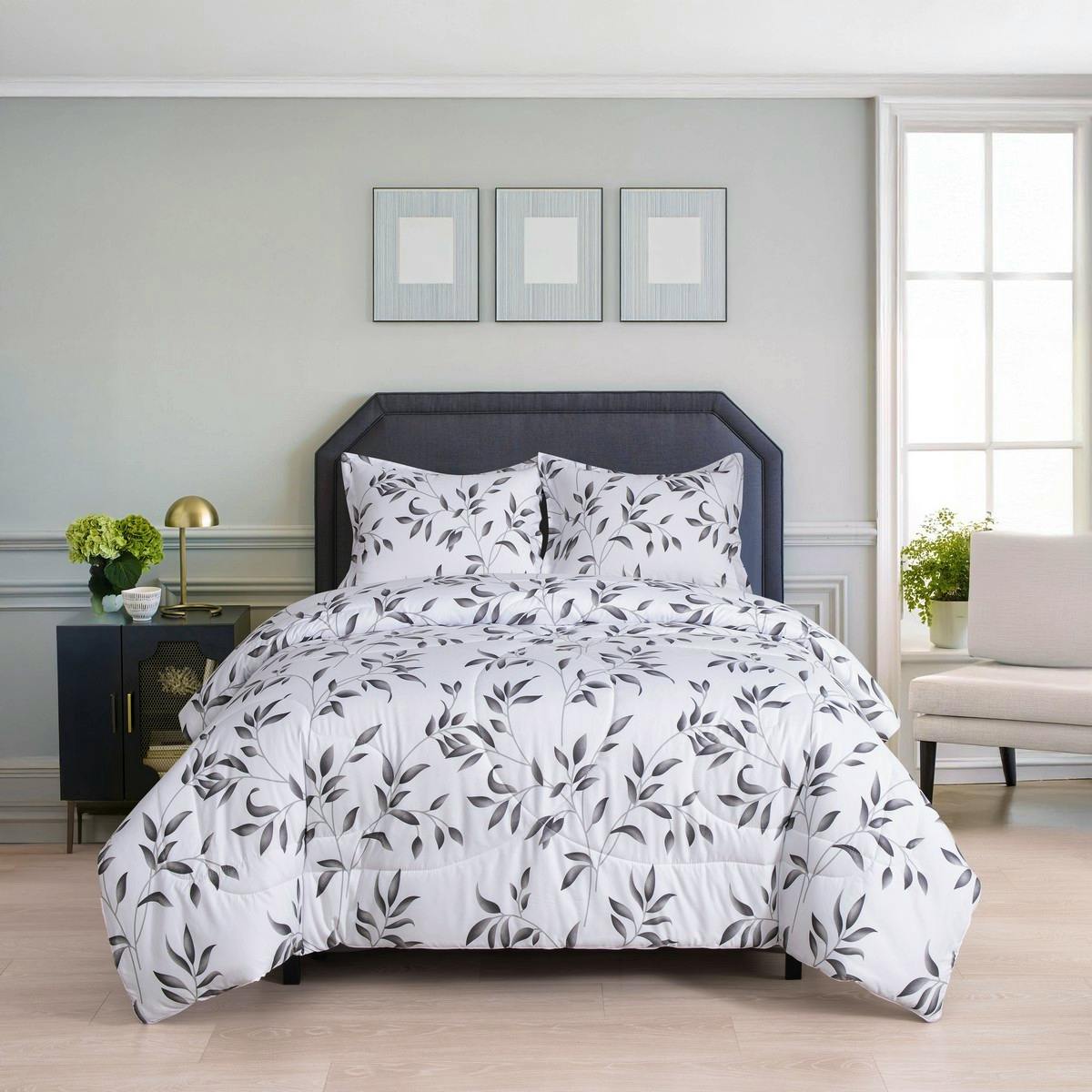 Stijlvol bed met Nora dekbed